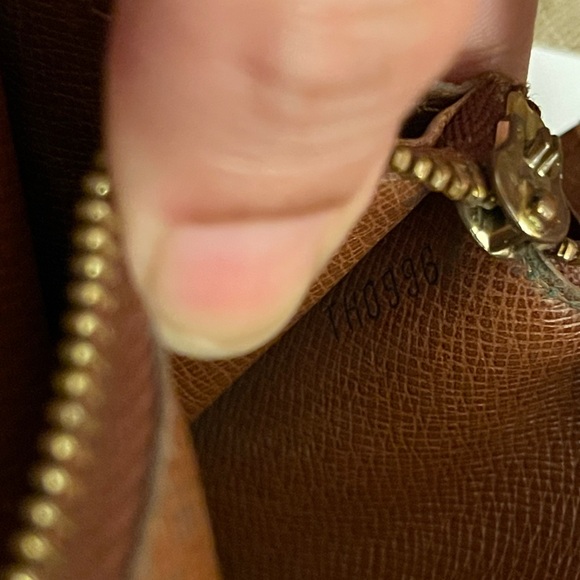 Authentic Louis Vuitton monogram long wallet TH0996 (F1035) - Picture 10 of 11